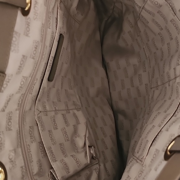 MICHAEL KORS Taupe Saffiano Leather Large Tote Shoulder Bag - Picture 3 of 6